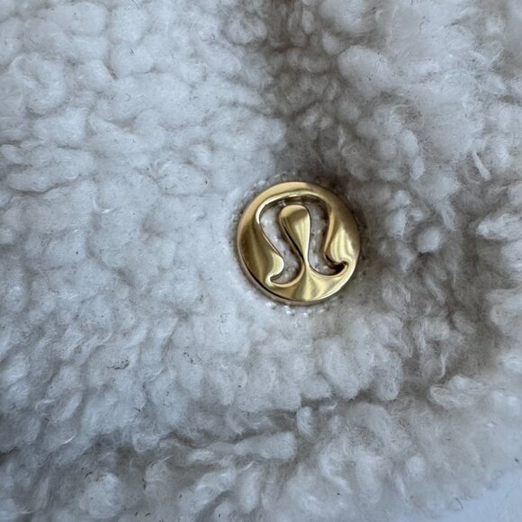lululemon White Sherpa Fleece Belt Bag Crossbody Cream Gold Hardware - Picture 3 of 13